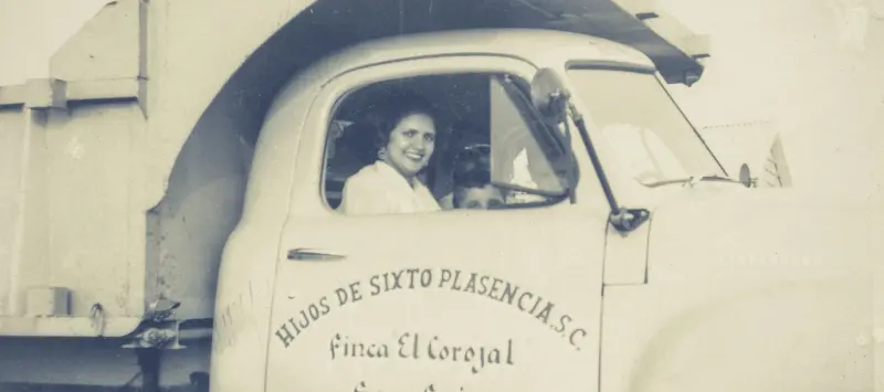 Plasencia family archive, 1920